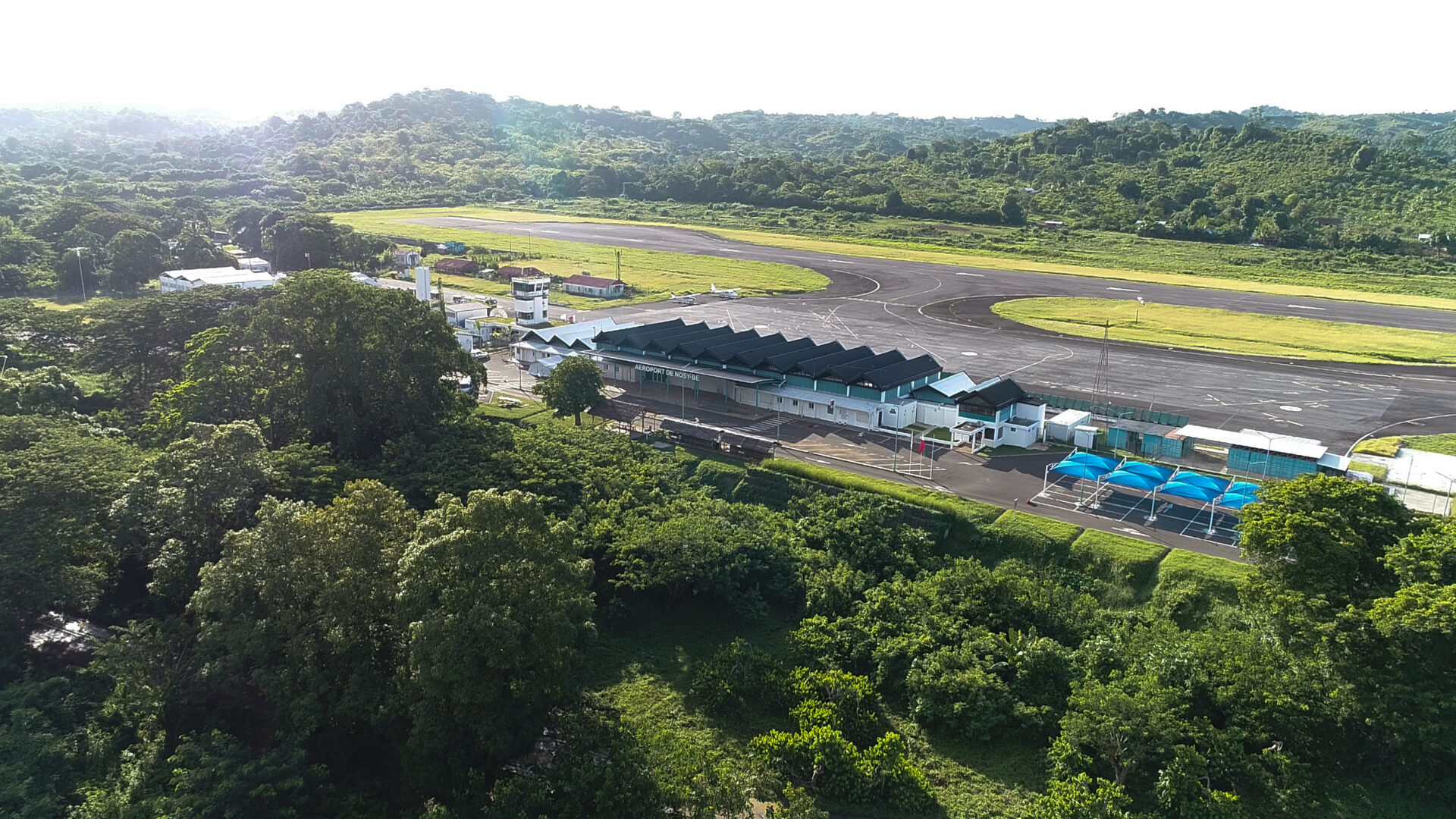 Aéroport International de Nosy Be